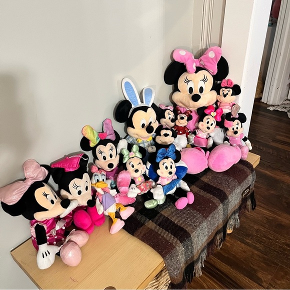 Huge Minnie Mouse and Mickey Stuffed Animals - Picture 1 of 4